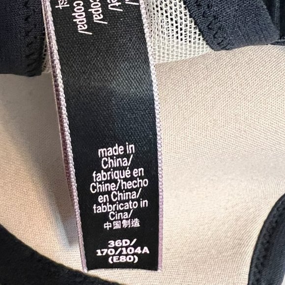 Victoria's Secret Women's Bodysuit Black Velvet Beige Sheer Size 36D Very Sexy - Picture 5 of 6